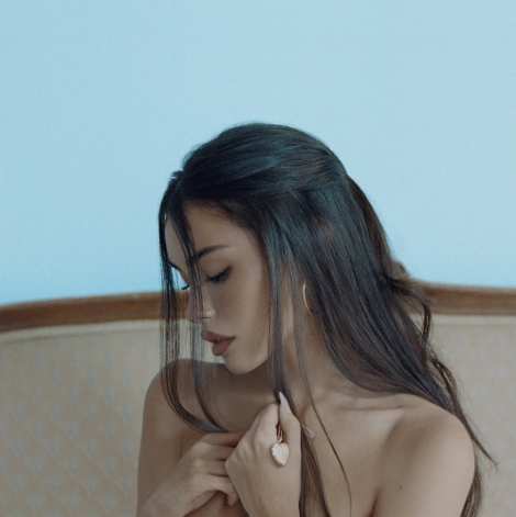 Madison Beer - locket theme